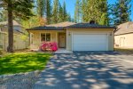 Beautiful home in the heart of Plumas Pines